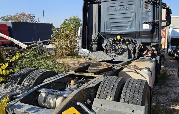 IVECO STRALIS E5-E6 BONTOTT ALKATRÉSZEK