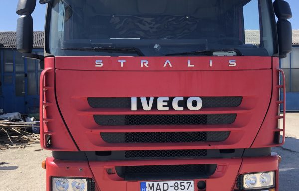 IVECO STRALIS NYERGESVONTATÓ BÉRELHETŐ
